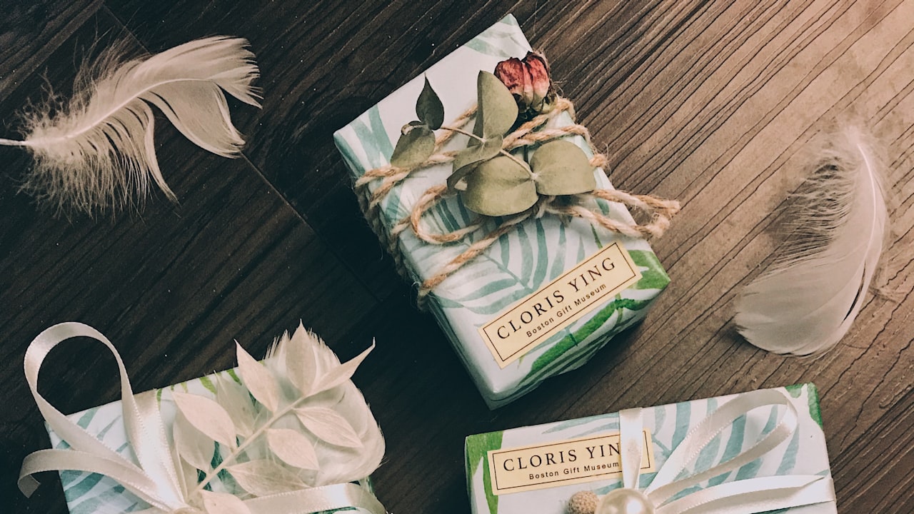 7 Best Gift Ideas For Singers